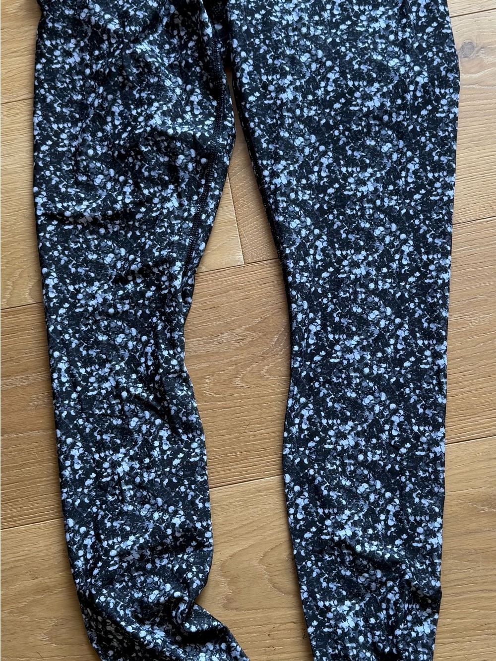 lululemon athletica Black and White sequin printed full length Leggings